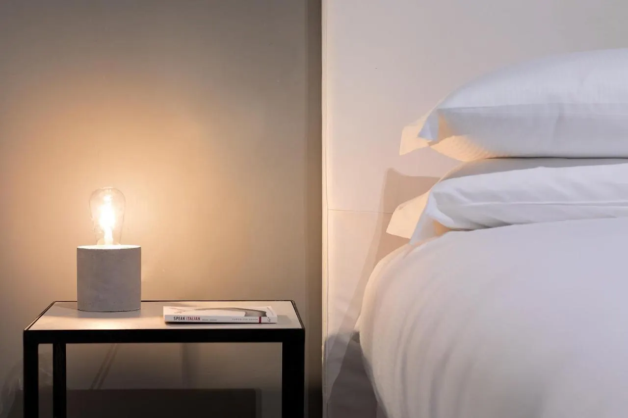 N - Space Modern Guestrooms Rome Italy