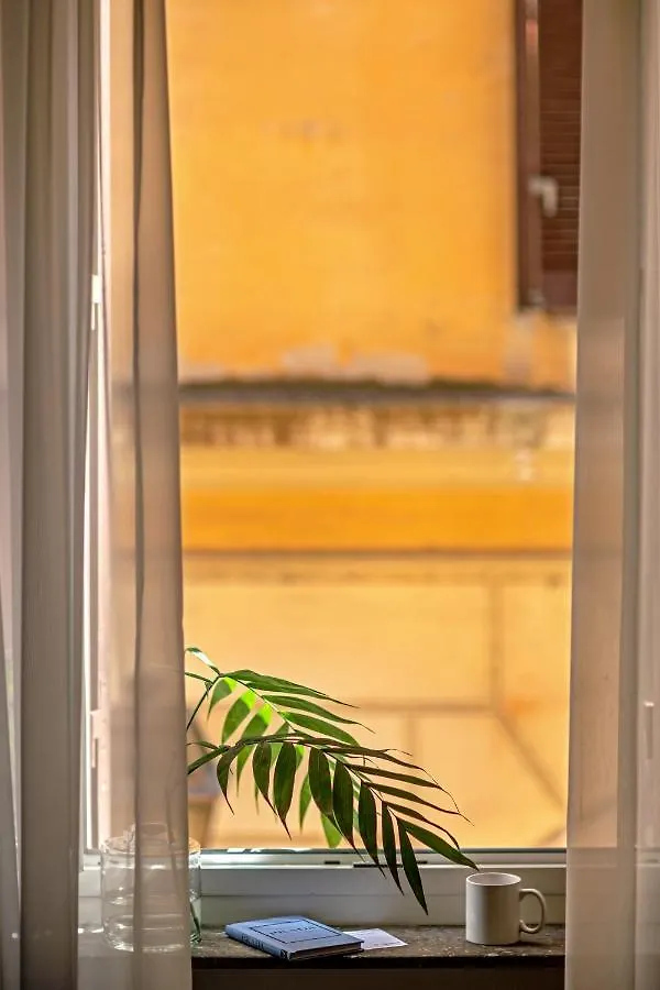 N - Space Modern Guestrooms Roma